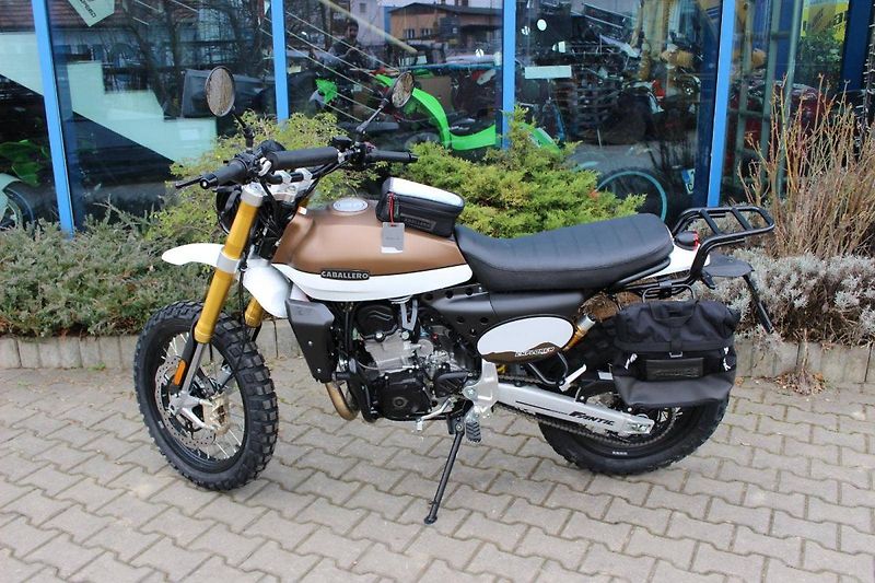 Fantic Caballero 500 Explorer (2024) 2024 SKLADEM - fotka 7 z 8