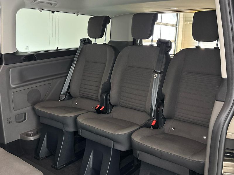 Ford Tourneo Custom TitaniumL2 - fotka 26 z 27