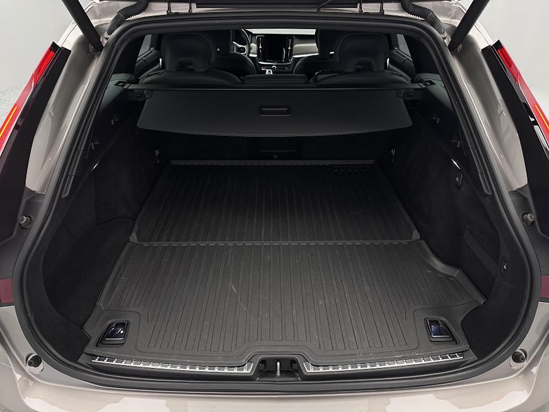Volvo V90 T6 AWD INSCRIPTION CZ 1.maj - fotka 5 z 54