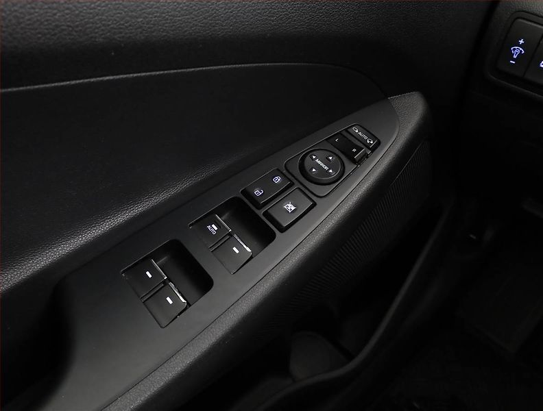 Hyundai Tucson (2016) 1.6 T-GDI, Serv.kniha, Kůže - fotka 15 z 18