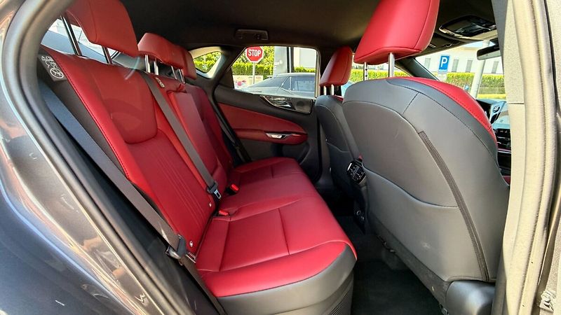 Lexus NX 350h 350H 2,5 HEV EXECUTIVE TOP - fotka 17 z 27