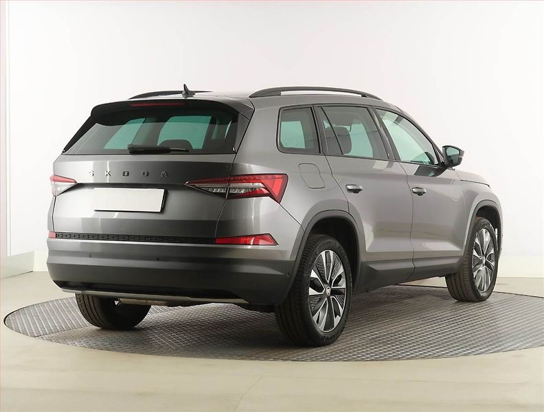 Škoda Kodiaq (2023) Ambition 2.0 TDI, digi klima - fotka 5 z 24