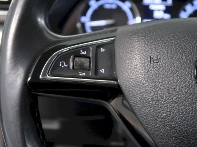 Škoda Superb (2019) AMBITION 2.0TDI 110KW DSG CANT - fotka 18 z 38