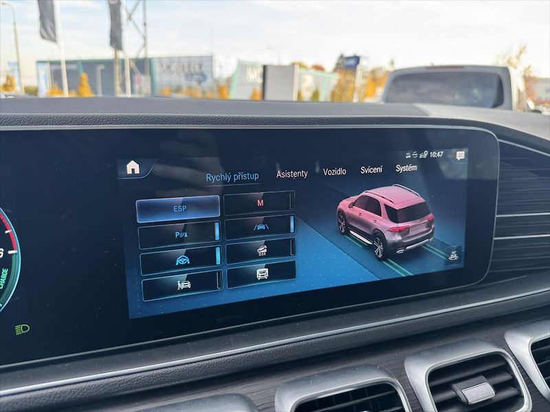 Mercedes-Benz GLE 350de 4MATIC - fotka 15 z 34