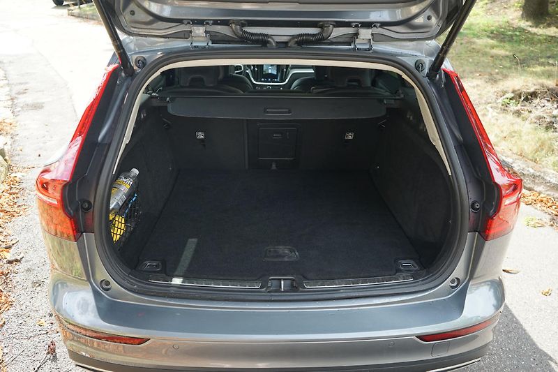 Volvo V60 CC B4 diesel Kůže 360 H/K NezT - fotka 34 z 35