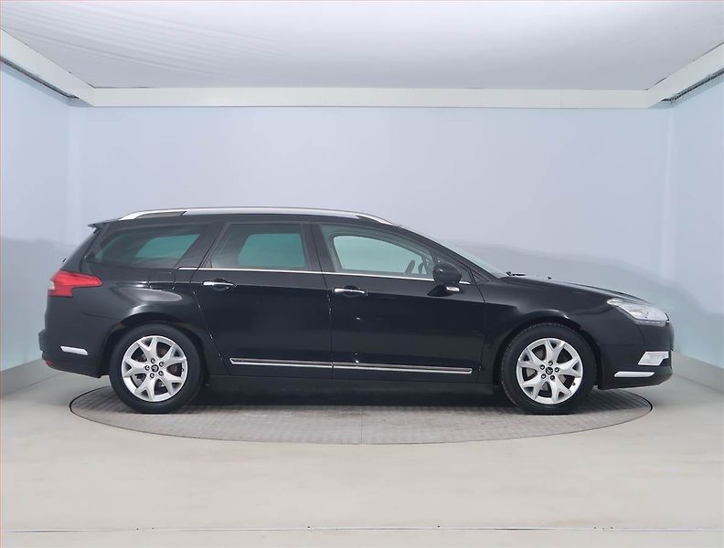 Citroën C5 (2011) 2.0 HDi, po STK, jezdí dobře - fotka 6 z 19