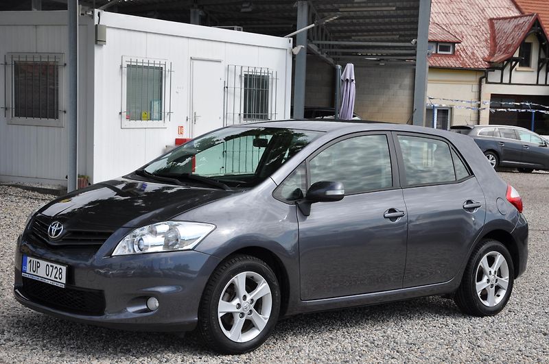 Toyota Auris 1.6 Valvematic 97kW - fotka 1 z 12