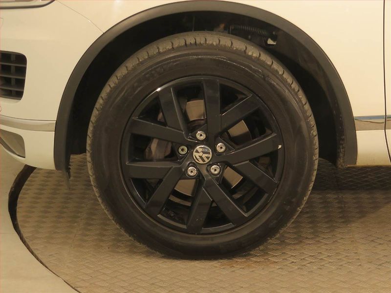 Volkswagen Touareg (2016) 3.0 TDI - fotka 15 z 18