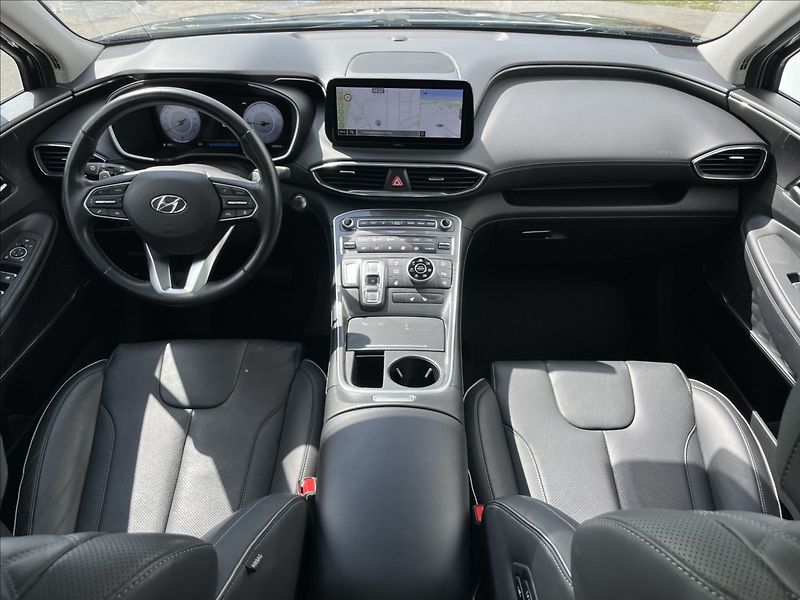 Hyundai Santa Fe 2,2 CRDi 4WD DCT Style ACC - fotka 6 z 22