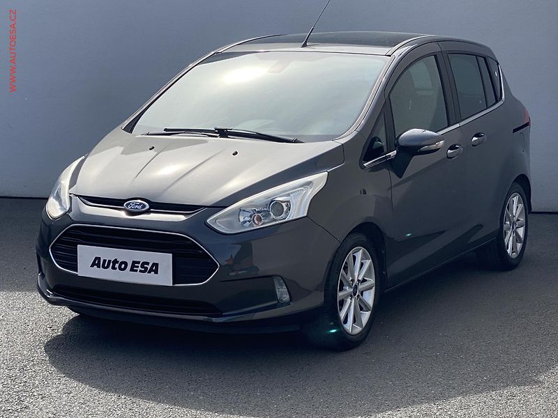 Ford B-MAX (2017) 1.0 EB, Titanium, panor - fotka 3 z 15
