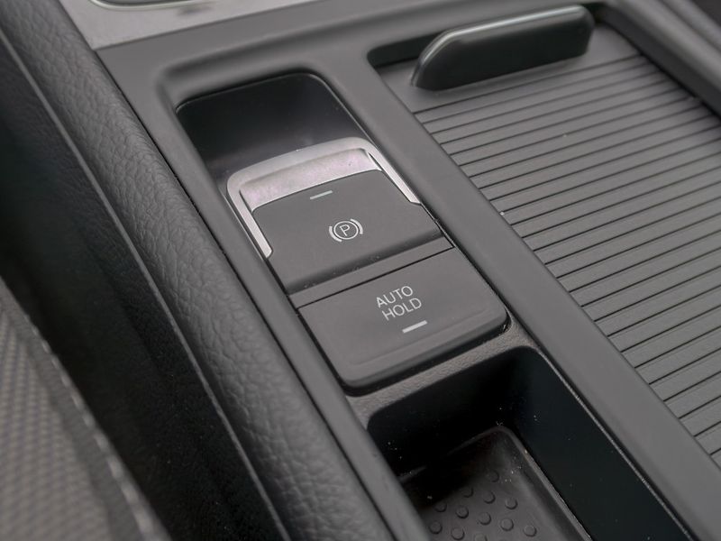 Volkswagen Golf (2019) 1.6TDI 85KW DSG – NAVI, ERGO - fotka 29 z 51