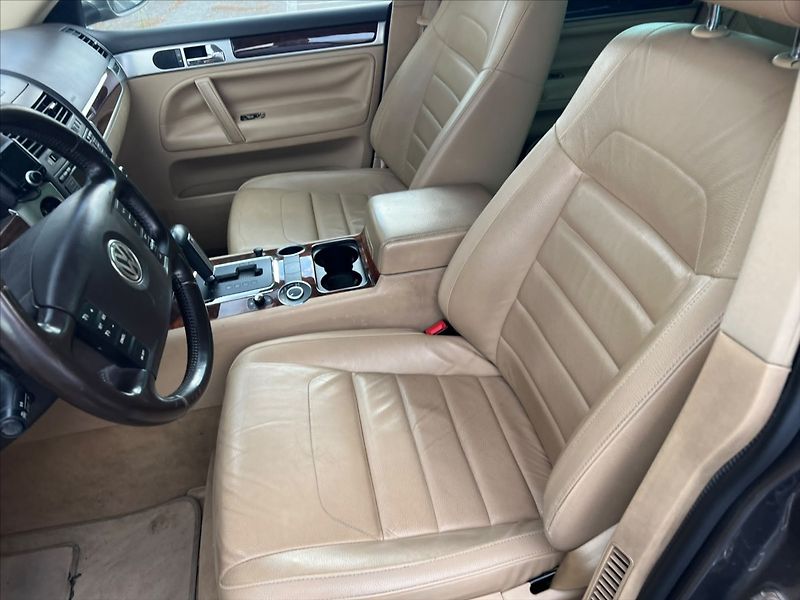 Volkswagen Touareg 3,0 TDi 165kw Tiptronic bez ko - fotka 6 z 10