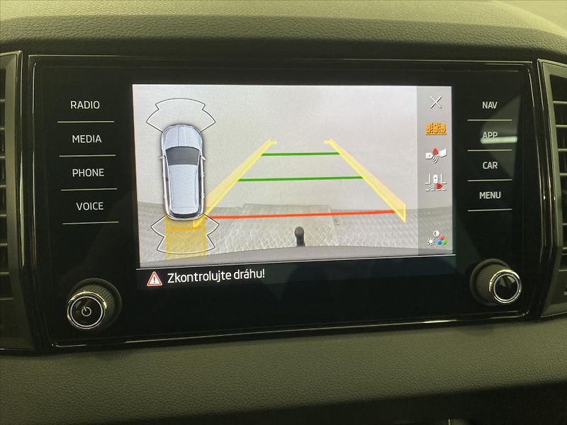 Škoda Karoq 2,0 TDI 85kW Selection - fotka 13 z 27