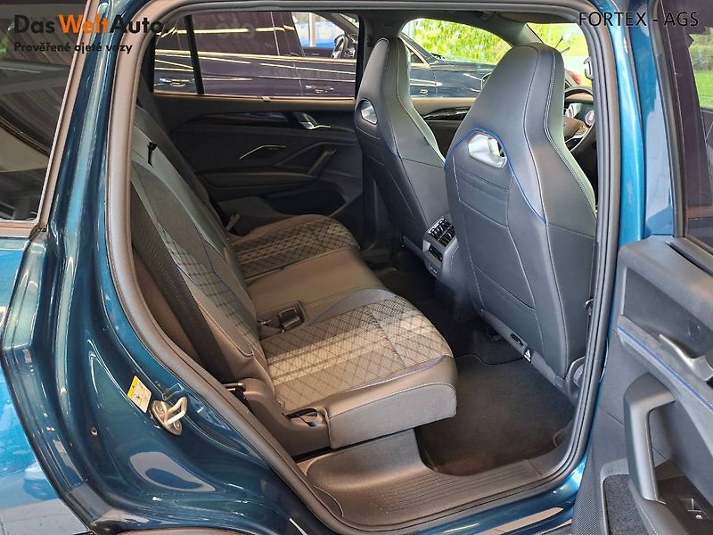 Volkswagen Tayron (2025) R-LINE,2.0 TDI,142kW,4x4,Záruk - fotka 14 z 35