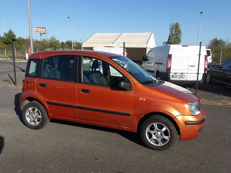 Fiat Panda 1,1i ČR NOVÁ STK ! - fotka 2 z 24