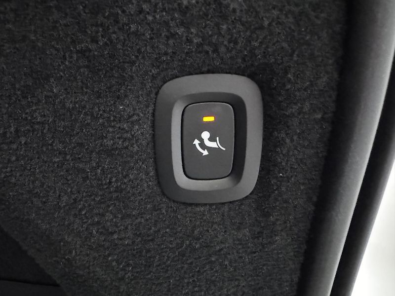 Volvo XC90 B5 AWD PLUS DARK CZ 1.maj - fotka 26 z 51