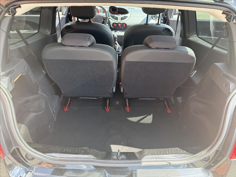 Renault Twingo 1,2 i - fotka 20 z 24