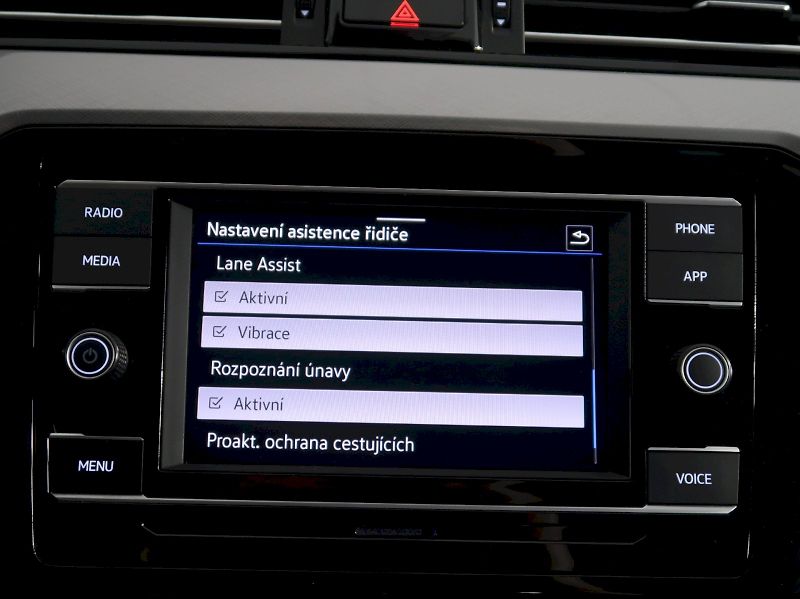 Volkswagen Passat (2024) BUSINESS 1.5TSI EVO DSG - fotka 24 z 36