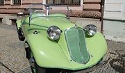 Jeden ze dvou dochovaných exemplářů roadsteru Tatra 75 Sport Bohemia je možná na prodej nebo na výměnu.