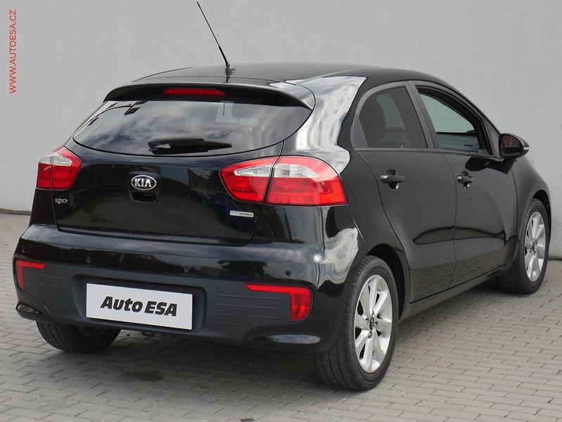 Kia Rio (2016) 1.4CVVT, AC, tempo, park - fotka 4 z 18
