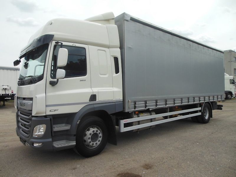 DAF CF 320, D-Hollandia 1500 kg, 19 P - fotografie inzerátu