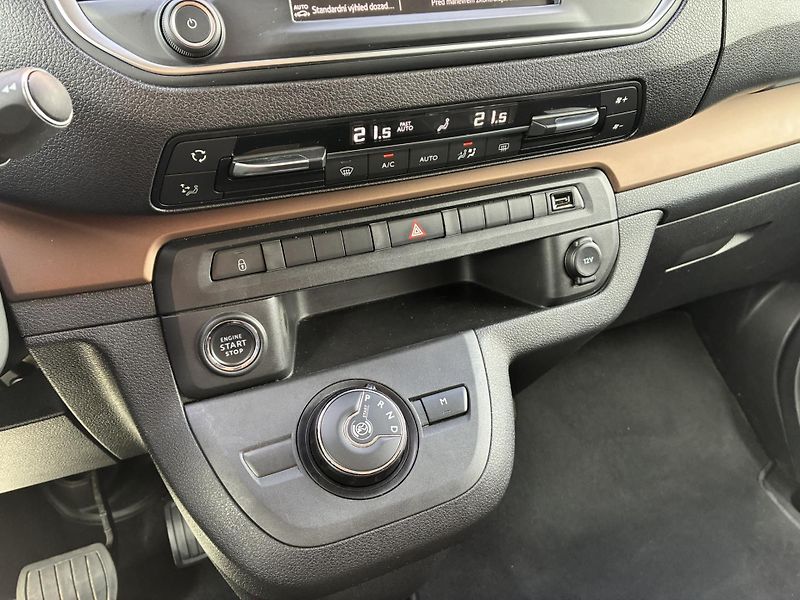 Toyota ProAce Verso 2.0 D-4D 130kW L1 Family Tažné - fotka 23 z 25