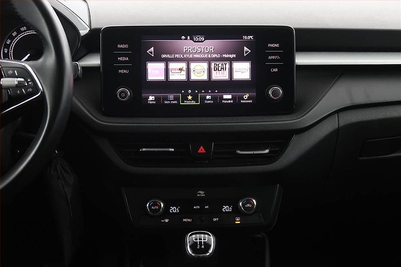 Škoda Fabia (2022) Ambition 1.0 TSI, Tempomat - fotka 12 z 17