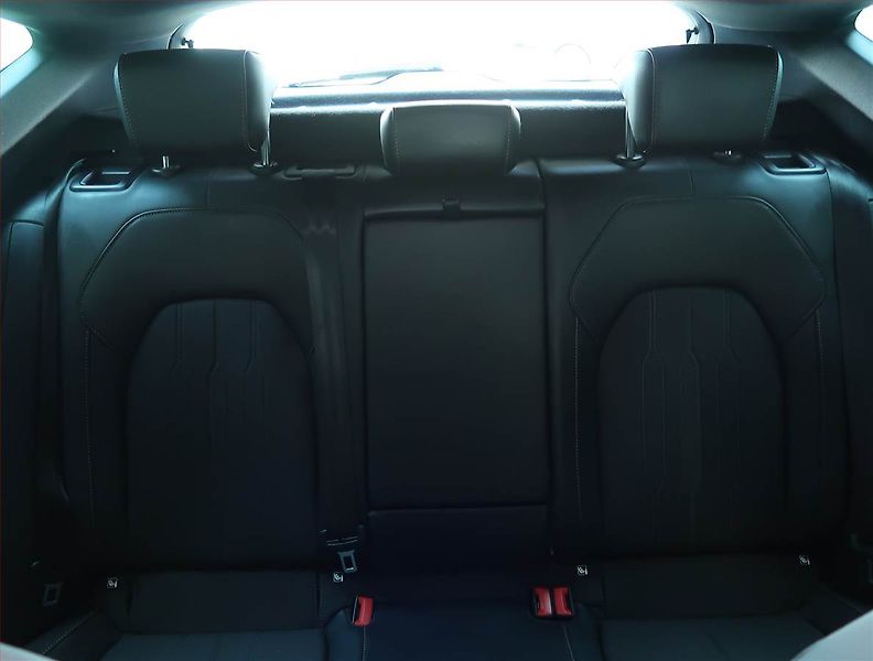 Cupra Formentor (2022) Business 1.5 TSI - fotka 10 z 17
