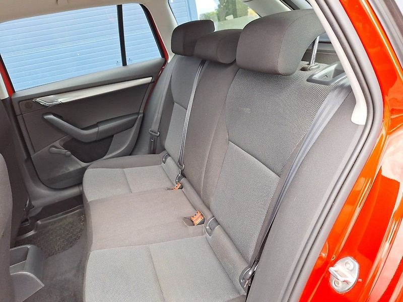 Škoda Octavia (2016) Combi 1.6 TDI 81kW - fotka 11 z 17