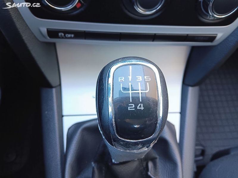 Škoda Octavia 1.6 TDI 77kW - fotka 21 z 28
