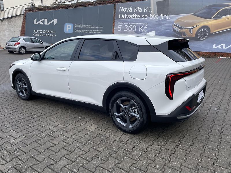 Kia K4 (2026) 1.6T-GDi 7DCT SPIN 110kW - fotka 7 z 30