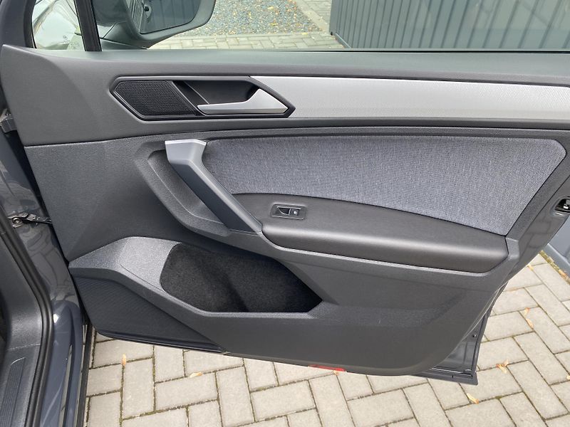 Seat Tarraco 1.5 TSI 110kW-1xMAJ.- LED-NAVI - fotka 46 z 51