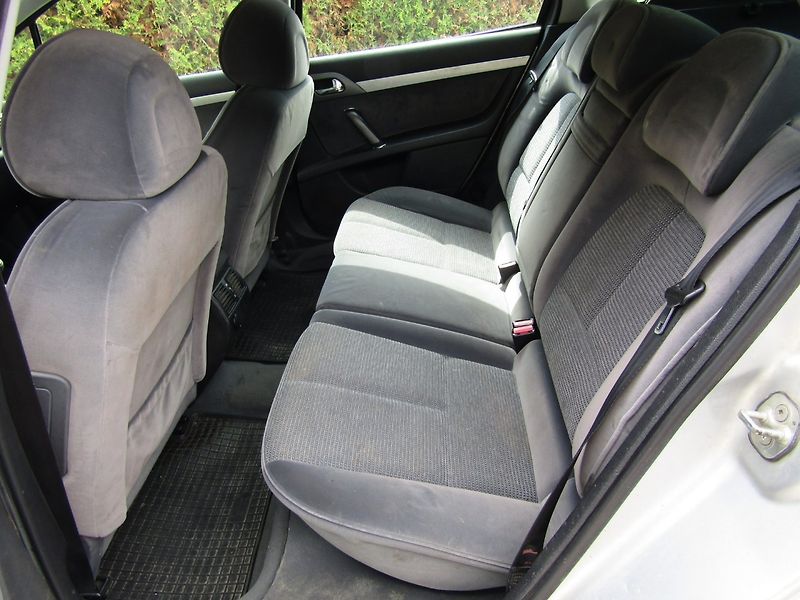 Peugeot 407 (2005) 1.8 16V 85kW BEZ KOROZE - fotka 21 z 31