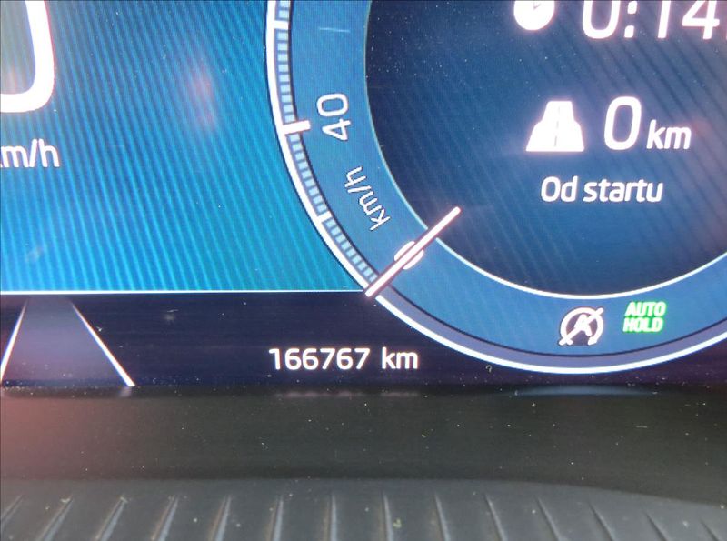 Škoda Octavia 2,0 TDI 85kW Ambition ČR - fotka 21 z 24