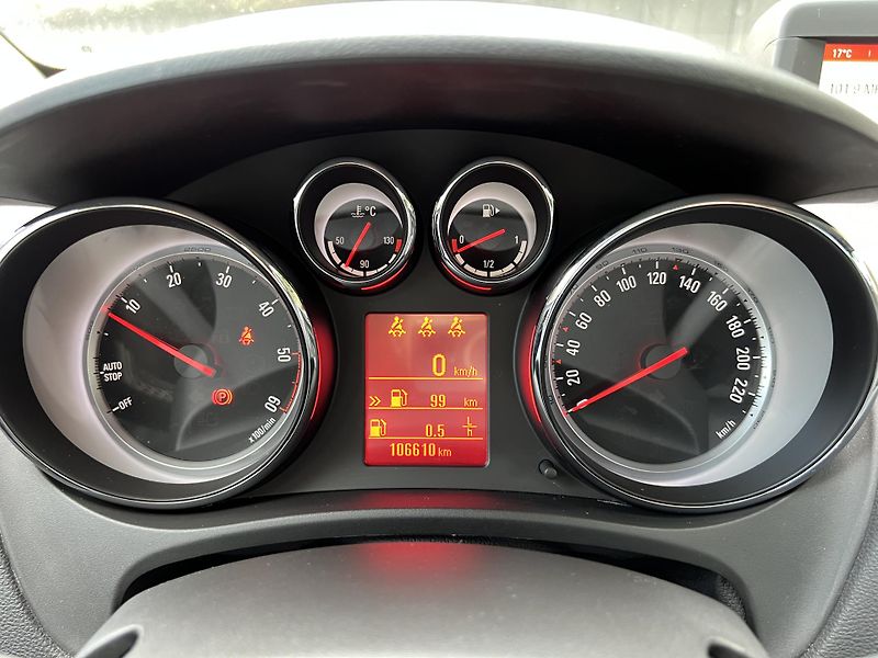 Opel Meriva 1.6 CDTi 100 kW NOVÁ STK - fotka 18 z 20