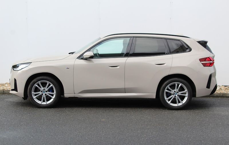BMW X3 20d xDrive - fotka 9 z 24