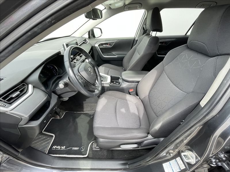 Toyota RAV4 2,5 Hybrid 4WD Comfort Style - fotka 4 z 22