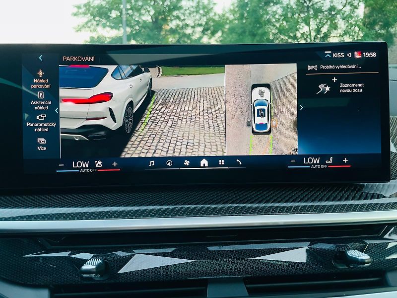 BMW X6 40D MSPORT 4x4 SERVISKA TAŽNÉ - fotka 31 z 58