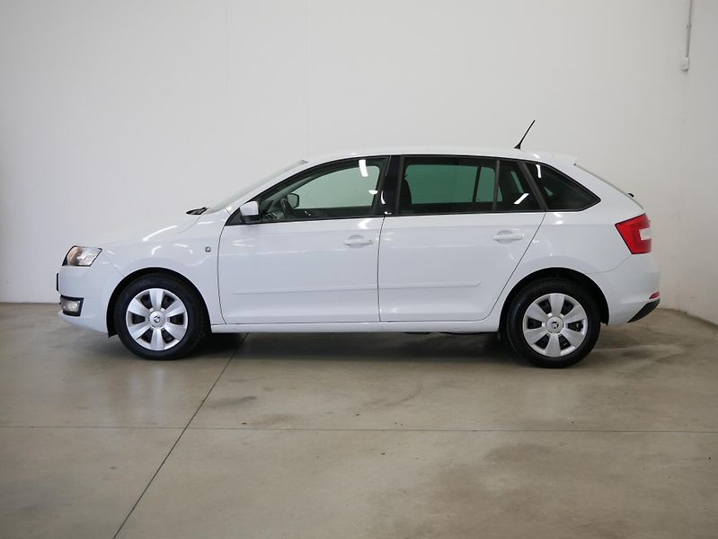 Škoda Rapid - fotka 3 z 25