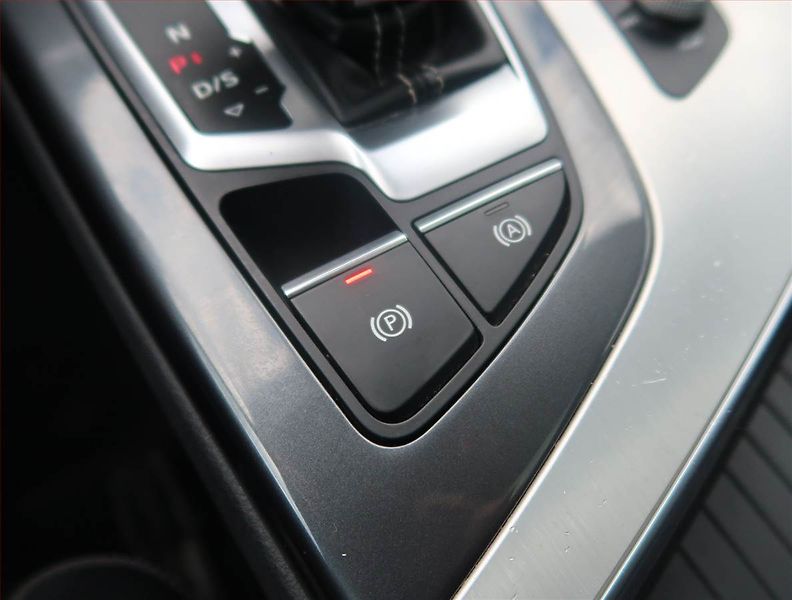 Audi Q7 (2016) S-Line 3.0 TDI - fotka 23 z 30