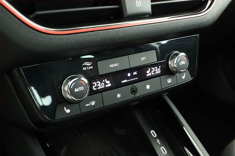 Škoda Scala (2026) 1.0 TSI, MONTE CARLO, DPH - fotka 14 z 15