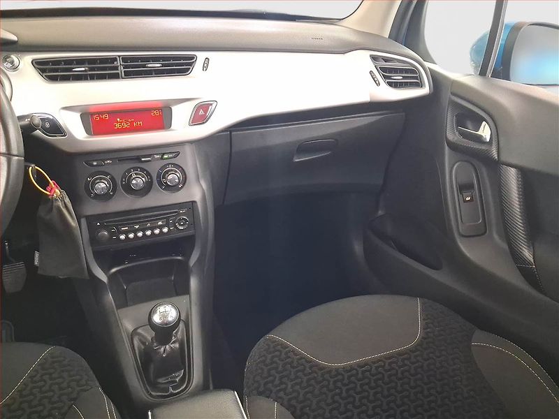Citroën C3 (2010) 1.4 i, ČR,1.maj, Serv.kniha - fotka 8 z 15