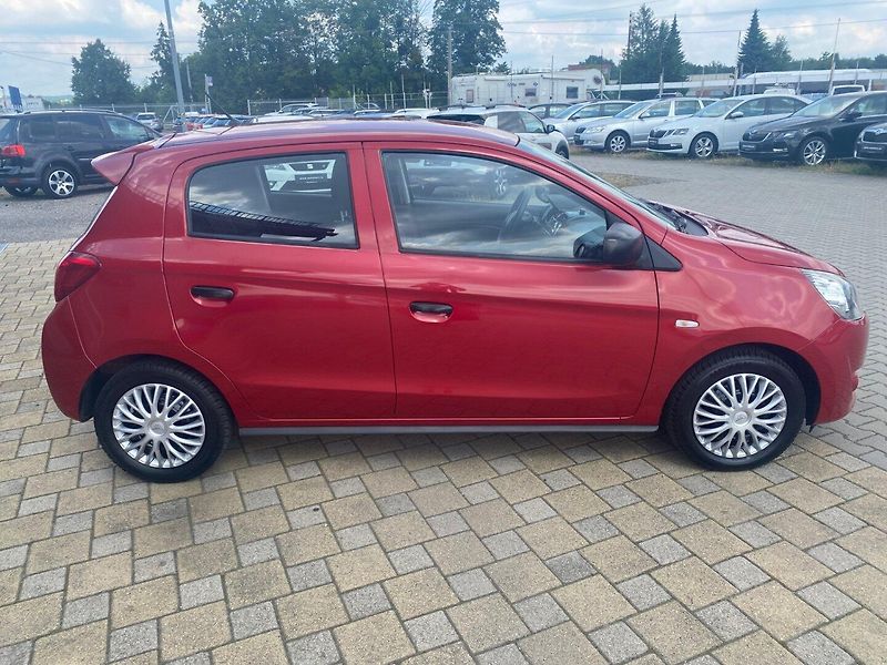 Mitsubishi Space Star (2015) 1.0 52kW - fotka 3 z 17