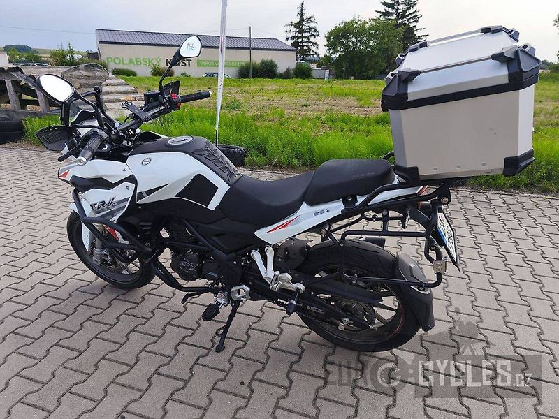Benelli TRK 251 (2024) - fotka 5 z 11