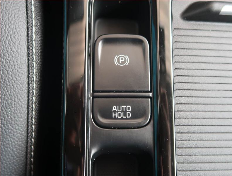 Kia XCeed (2026) 1.6 T-GDI, Ad. tempomat - fotka 19 z 24