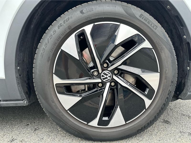 Volkswagen ID.4 PRO PERF. 150kW SoH: 93,3% - fotka 25 z 25