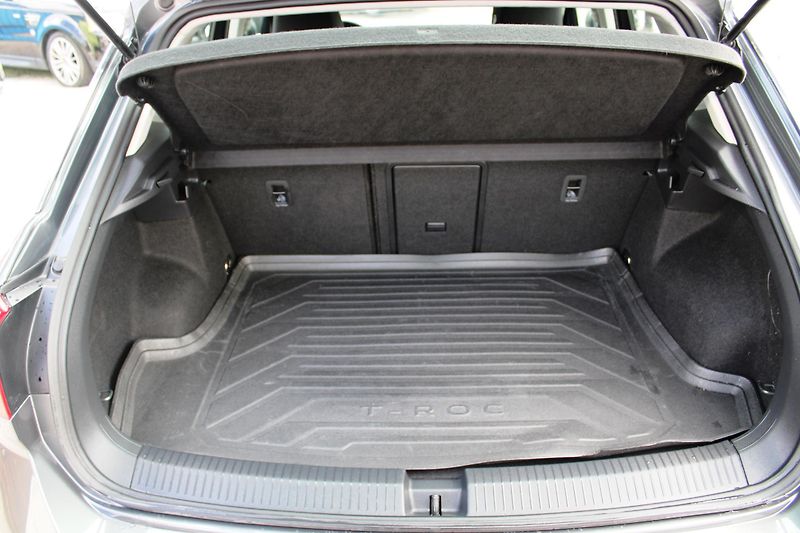 Volkswagen T-Roc (2024) 1,5TSI DSG LED ADAPT.TEMPOMAT  - fotka 11 z 21