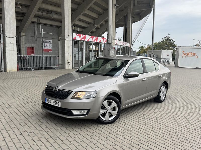 Škoda Octavia (2013) 1.8 TSI 132kw ČR - fotka 1 z 18