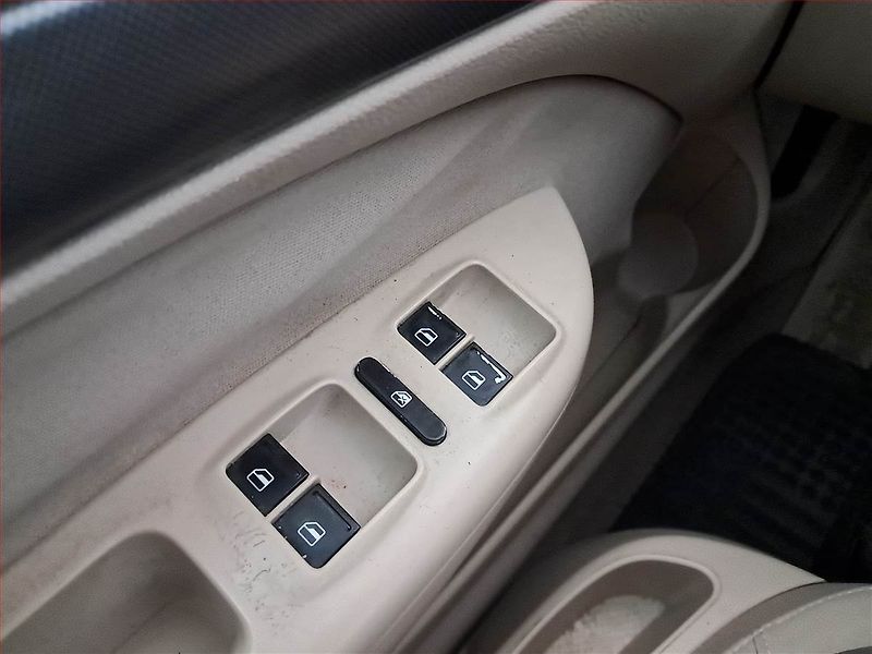 Škoda Octavia (2006) 1.9 TDI, po STK, Tažné - fotka 15 z 18