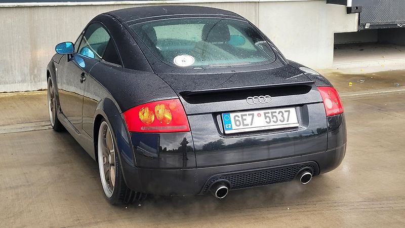 Audi TT COUPE 1,8T QUATTRO 165 KW - fotka 10 z 22